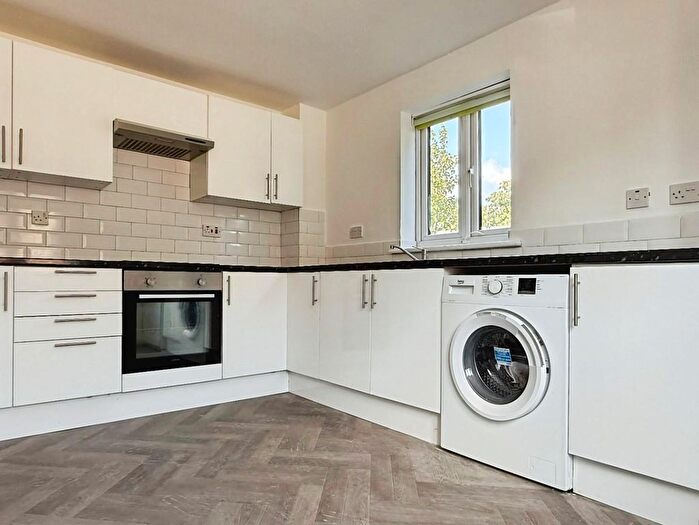 2 Bedroom Flat To Rent In Spring Close, Dagenham, RM8
