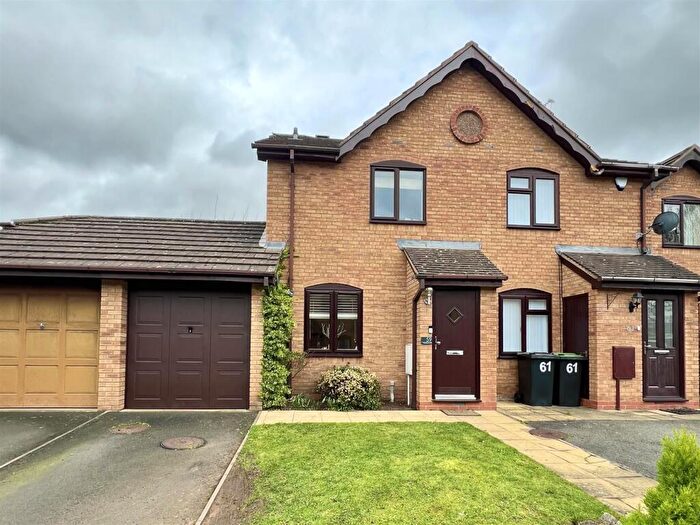 2 Bedroom End Of Terrace House For Sale In Meadowcroft, Hagley, Stourbridge, DY9