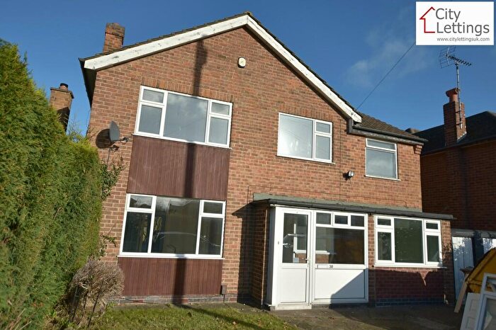 5 Bedroom Detached House To Rent In Templeoak Drive, Wollaton, NG8