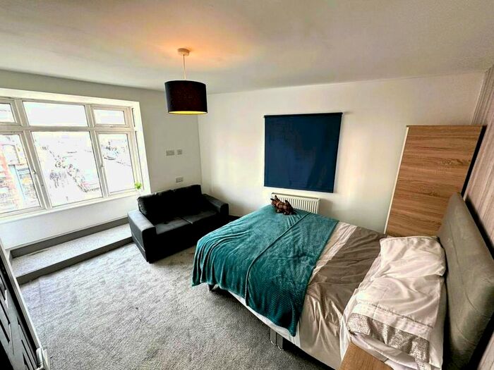 1 Bedroom Flat To Rent In Bridge Road, Leicester, LE5