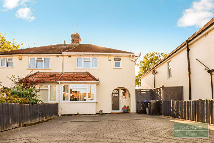 3 Bedroom Semi-Detached House For Sale In Chiltern Road, Burnham, Slough, SL1