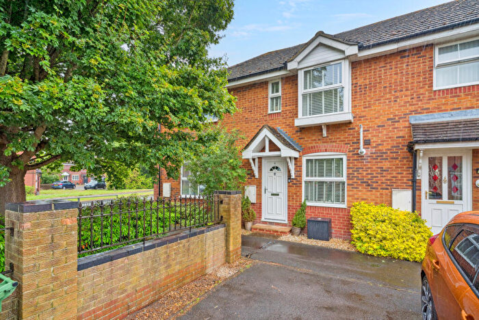 2 Bedroom Terraced House For Sale In Ray Court, Didcot, OX11
