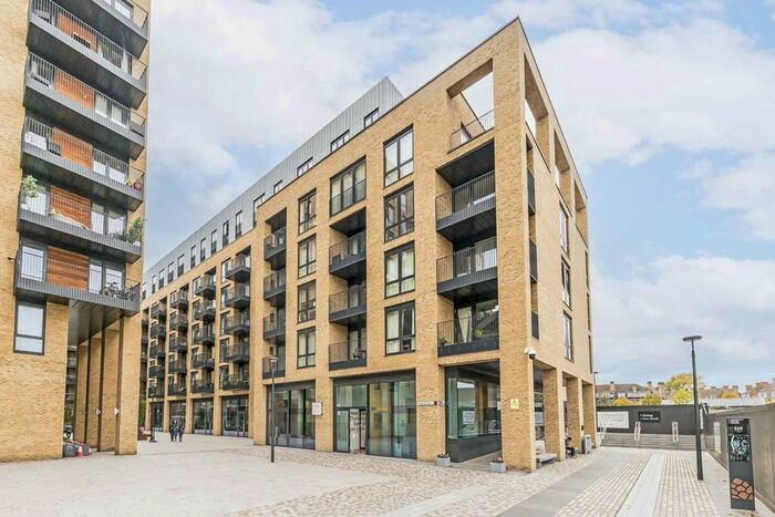 1 Bedroom Flat To Rent In Chivers Passage, London, SW18