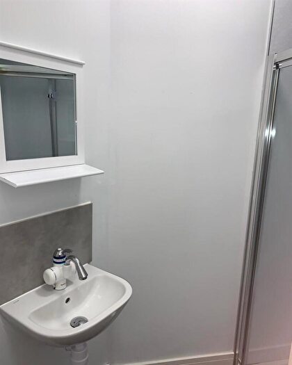 1 Bedroom Private Hall To Rent In St Michaels Road, Portsmouth, Hants, PO1