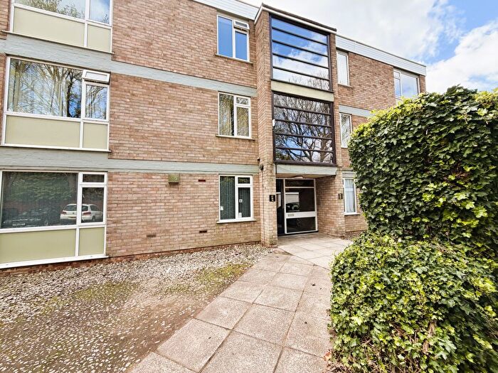 2 Bedroom Flat For Sale In Russell Road, Birmingham, B13
