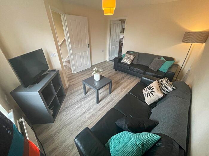 4 Bedroom Terraced House To Rent In Durning Road, L7