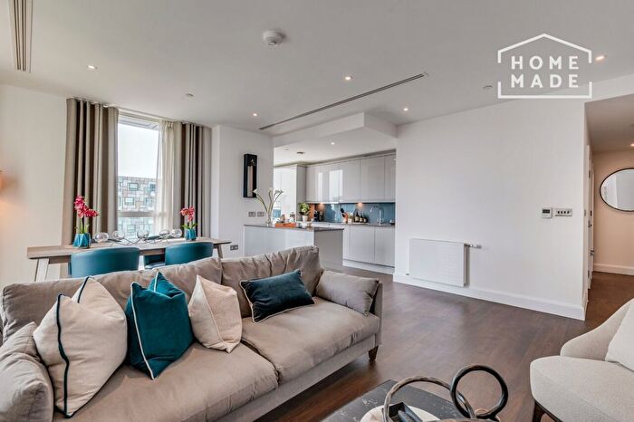 1 Bedroom Flat To Rent In Ostro Tower, Canary Wharf, E14