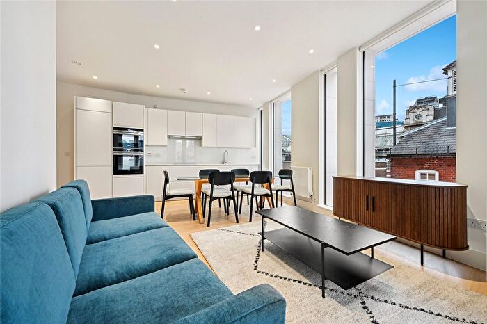 3 Bedroom Flat To Rent In Pear Place, London, SE1