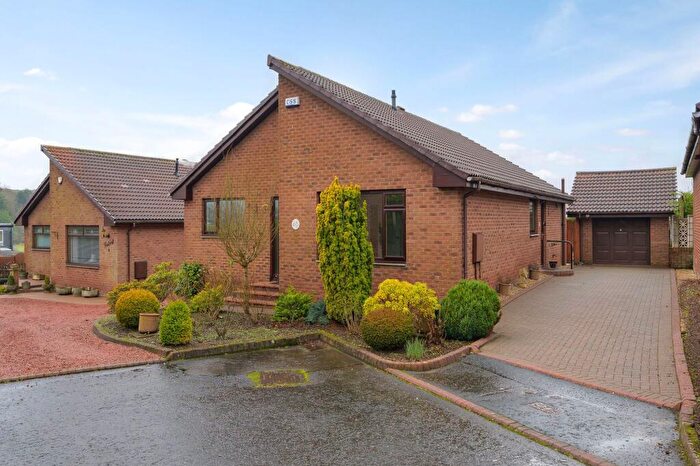 3 Bedroom Detached Bungalow For Sale In Arneil Place, Brightons, FK2