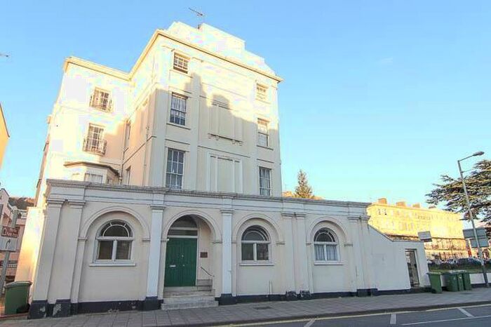 2 Bedroom Flat To Rent In Cedar House, High Street, Cheltenham, GL52