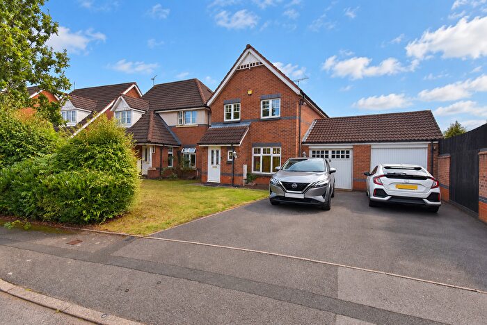 3 Bedroom Detached House For Sale In Woodroffe Walk, Longford, CV6