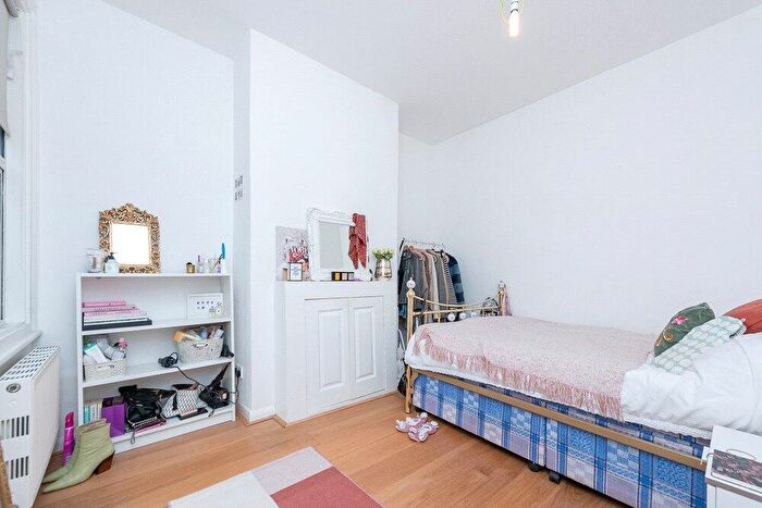 4 Bedroom Terraced House For Sale In St Johns Avenue, Harlesden, NW10