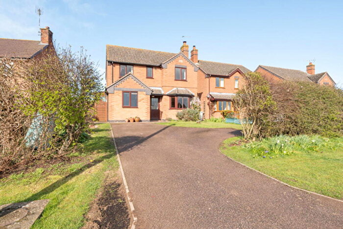 4 Bedroom Detached House For Sale In Brooke Rd, Braunston, LE15