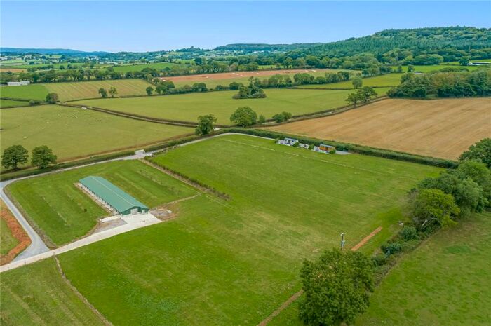 Detached House For Sale In Kerswell, Cullompton, Devon, EX15