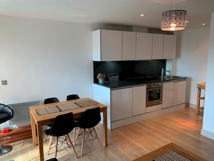 2 Bedroom Apartment To Rent In Galleon Way, Cardiff, CF10