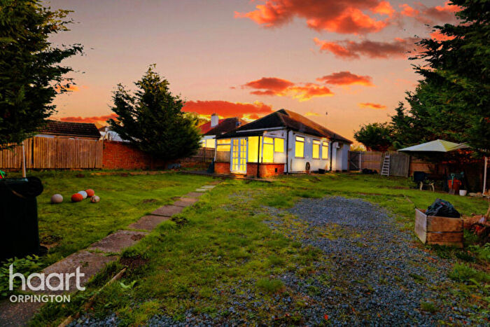 3 Bedroom Bungalow For Sale In Chalk Pit Avenue, Orpington, BR5