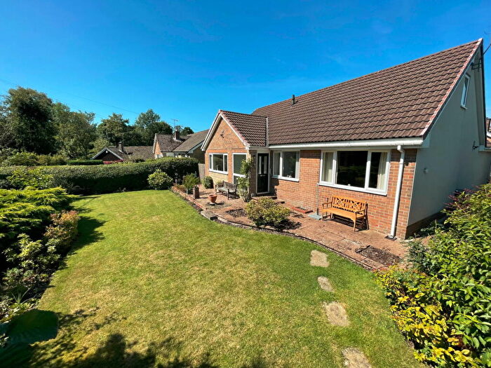 4 Bedroom Detached House For Sale In Birks Lane, Millhouse Green, S36