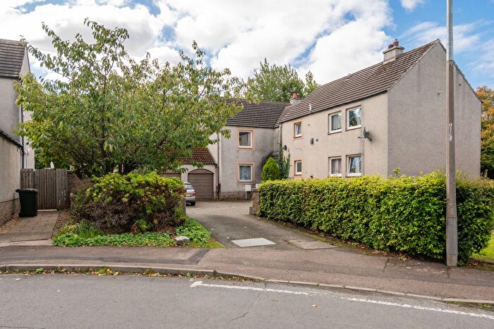 2 Bedroom Flat For Sale In / Bonaly Brae, Bonaly, Edinburgh, EH13