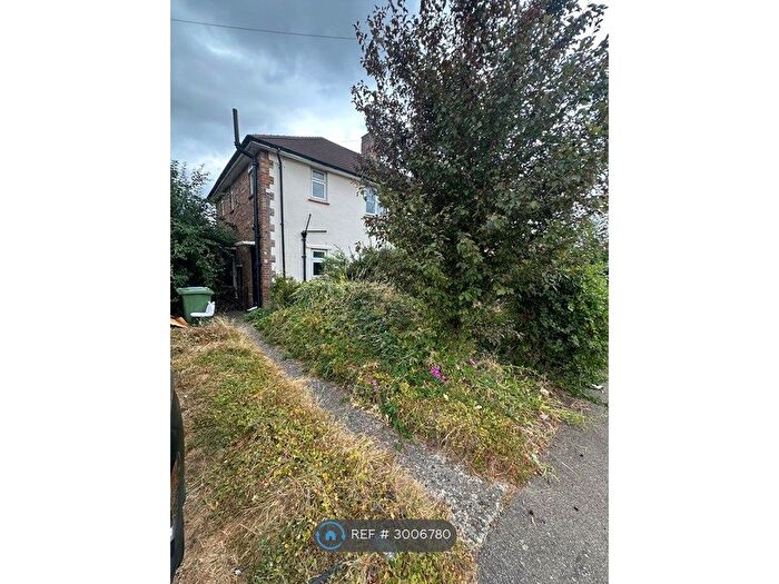 2 Bedroom Flat To Rent In Denton Road, Welling, DA16