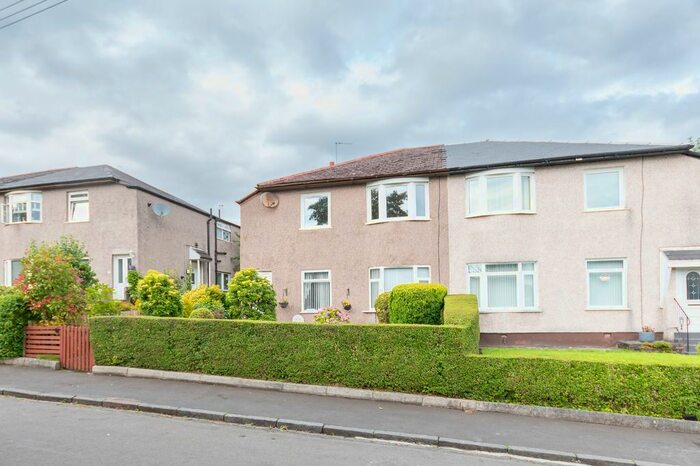 2 Bedroom Flat To Rent In Glencroft Road, Kings Park, Glasgow, G44