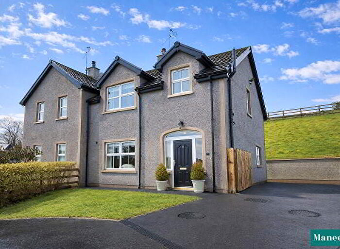 3 Bedroom Semi-Detached House For Sale In Killybrackey Heights, Dungannon, BT71