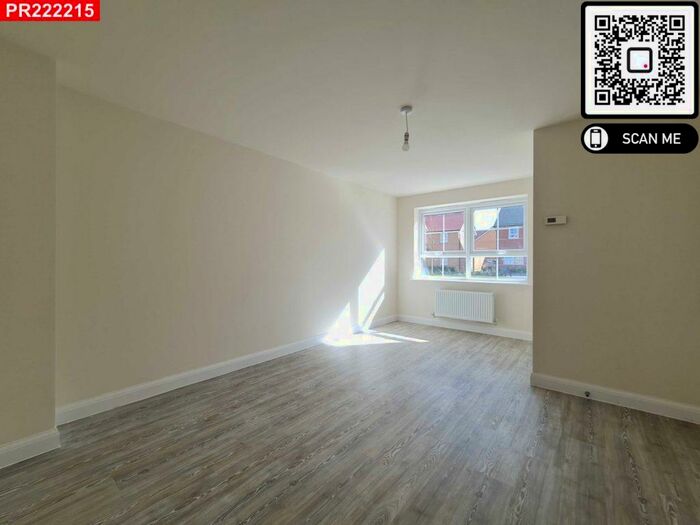 3 Bedroom House To Rent In Stunning Bed House In Milton Keynes, MK17