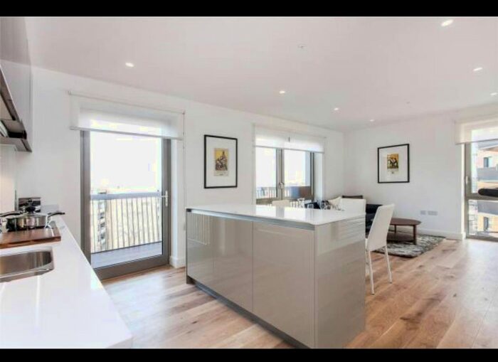 2 Bedroom Flat To Rent In Rathbone Market, London, E16