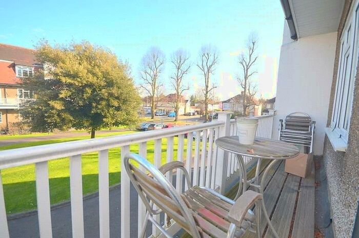 2 Bedroom Apartment To Rent In Clovelly Court, Upminster Road, Hornchurch, Essex, RM11