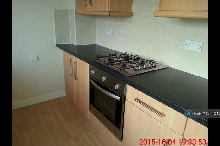 2 Bedroom Semi-Detached House To Rent In Erskine Way, Shotts, ML7