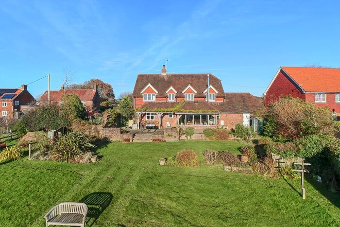 4 Bedroom Detached House For Sale In Woods Corner, Dallington, TN21