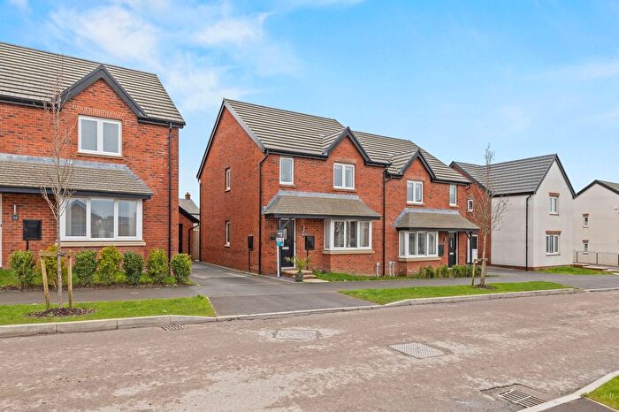 3 Bedroom Semi Detached House For Sale In Golygfa Garn Goch, Penllergaer, Swansea, SA4