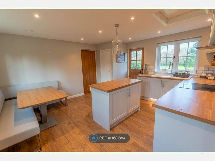 1 Bedroom Bungalow To Rent In Horseshoe Lane, Beckley, Rye, TN31