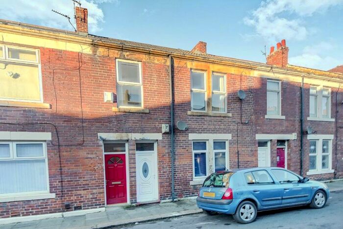 2 Bedroom Flat To Rent In Cumberland Street, Wallsend, Tyne And Wear, NE28