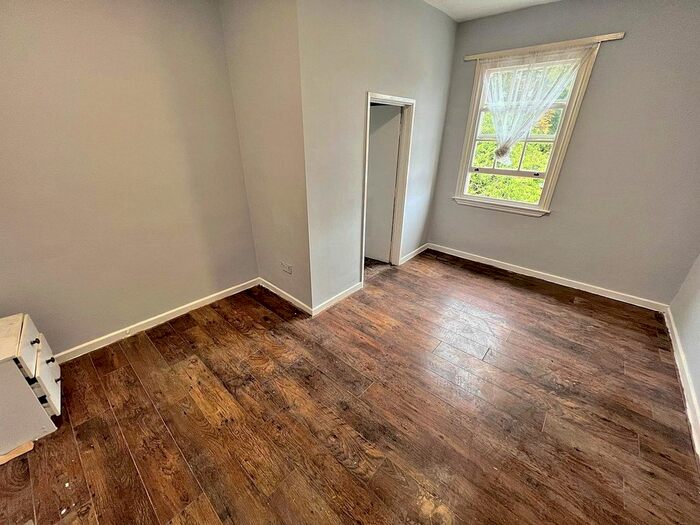 1 Bedroom Studio To Rent In Church Street, Darlaston, WS10
