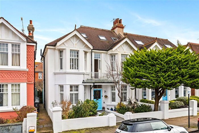 5 Bedroom Semi-Detached House For Sale In Langdale Gardens, Hove, East Sussex, BN3