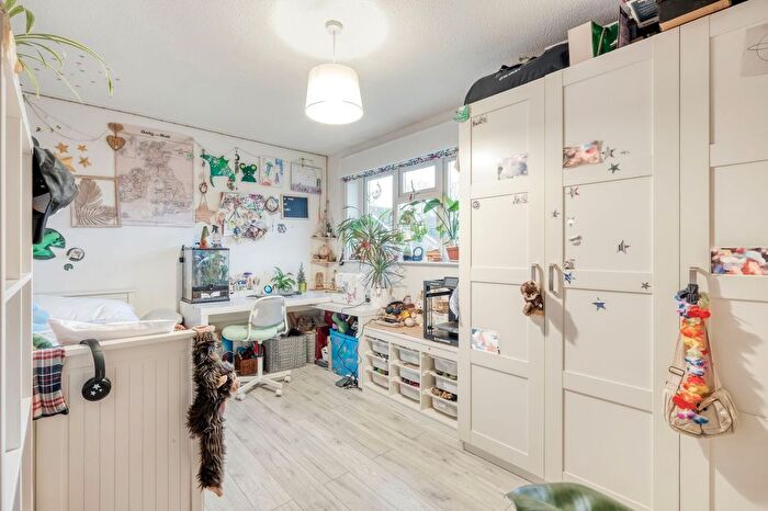 4 Bedroom Detached House For Sale In Marshfield Close, Church Hill North, Redditch, B98