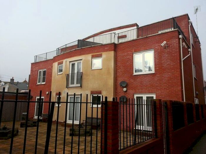 1 Bedroom Flat To Rent In High Street, Clacton-On-Sea, CO15