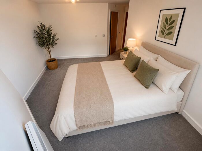 2 Bedroom Flat To Rent In Warstone Lane, Heritage Court, B18