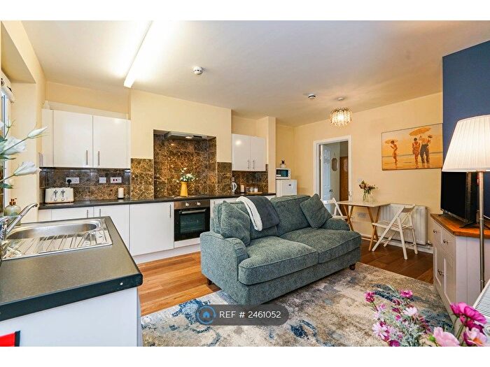 1 Bedroom Flat To Rent In Eccles Town Centre, Eccles, M30