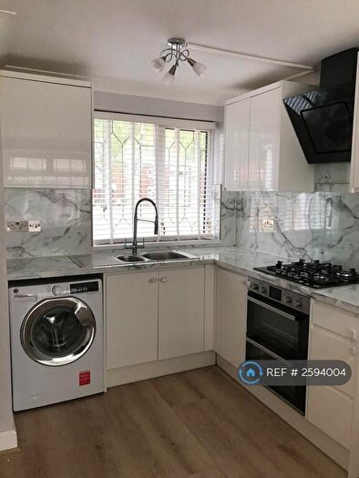 2 Bedroom End Of Terrace House To Rent In Langdon Walk, Birmingham, B26