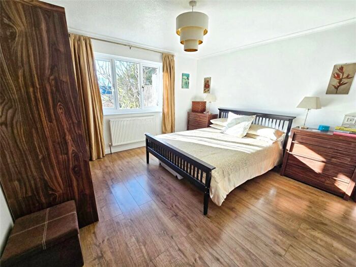 3 Bedroom Bungalow For Sale In Madeira Lane, Freshwater, PO40