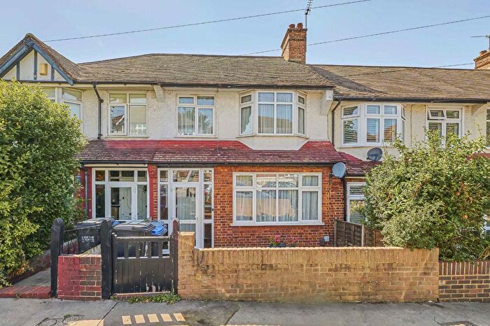 3 Bedroom Property For Sale In Norbury Rise, London, SW16