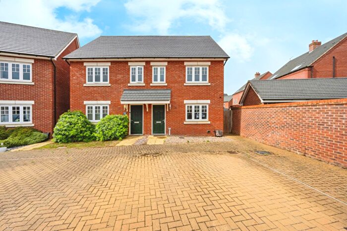 3 Bedroom Semi-Detached House For Sale In Winchell Mews, Great Denham, Bedford, MK40