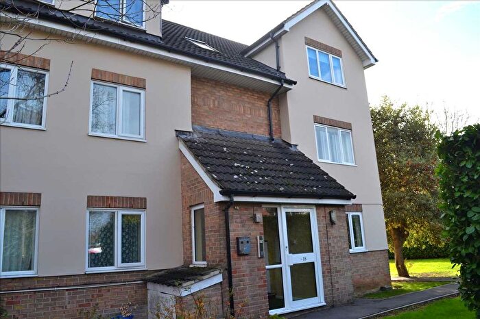 2 Bedroom Flat To Rent In Brooklands Walk, Chelmsford, CM2