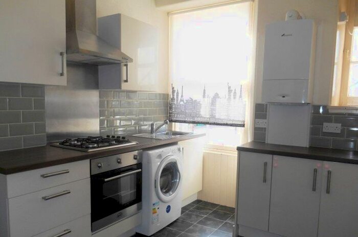 2 Bedroom Flat To Rent In Innerbridge Street, Guardbridge, Fife, KY16