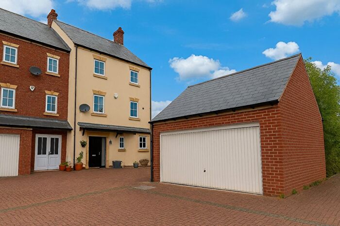 4 Bedroom Town House For Sale In Taylor Court, Carrville, Durham, DH1