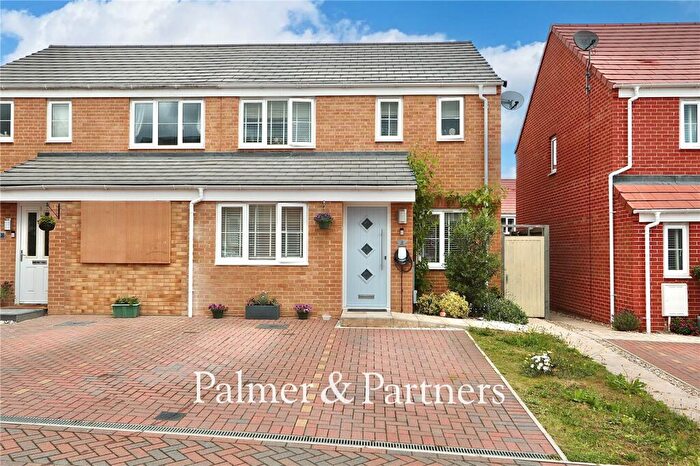 4 Bedroom Semi-Detached House For Sale In Hornbeam Close, Great Blakenham, Suffolk, IP6