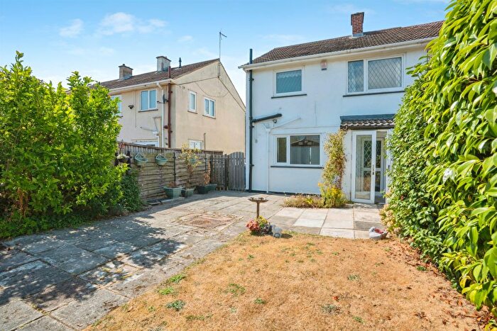 3 Bedroom Semi-Detached House For Sale In Thurnscoe Bridge Lane, Thurnscoe, Rotherham, S63