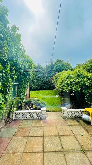 4 Bedroom Terraced House To Rent In Rochford Avenue, Romford, RM6