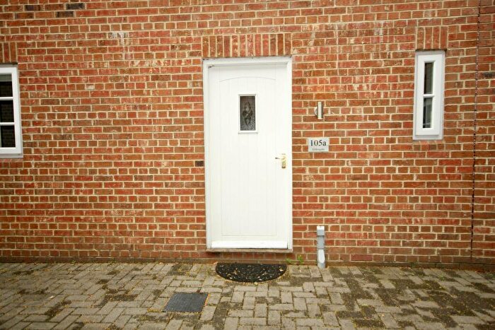 3 Bedroom House To Rent In Gilesgate, DH1